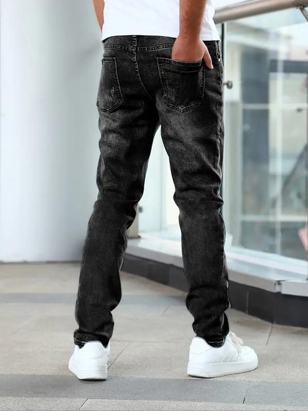 Men's regular fit straight jeans, comfortable and timeless