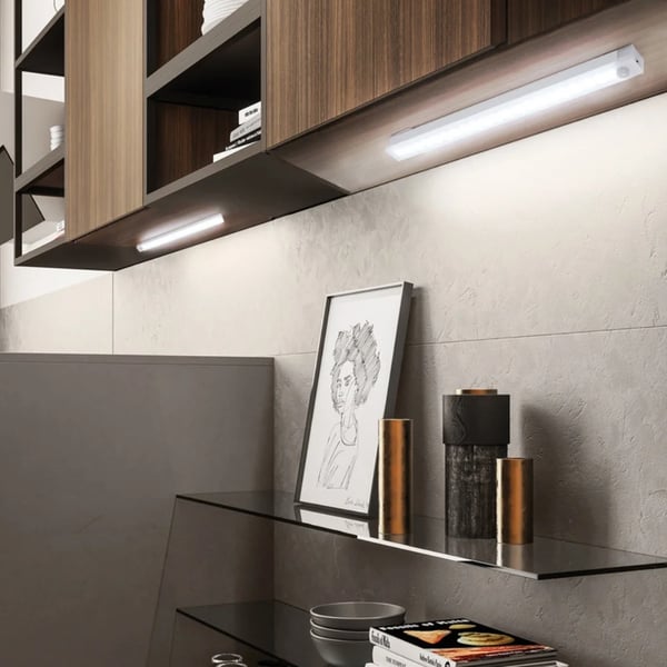 Offre spéciale : 50 % de réduction sur les lampes LED rechargeables magnétiques intelligentes sans perçage