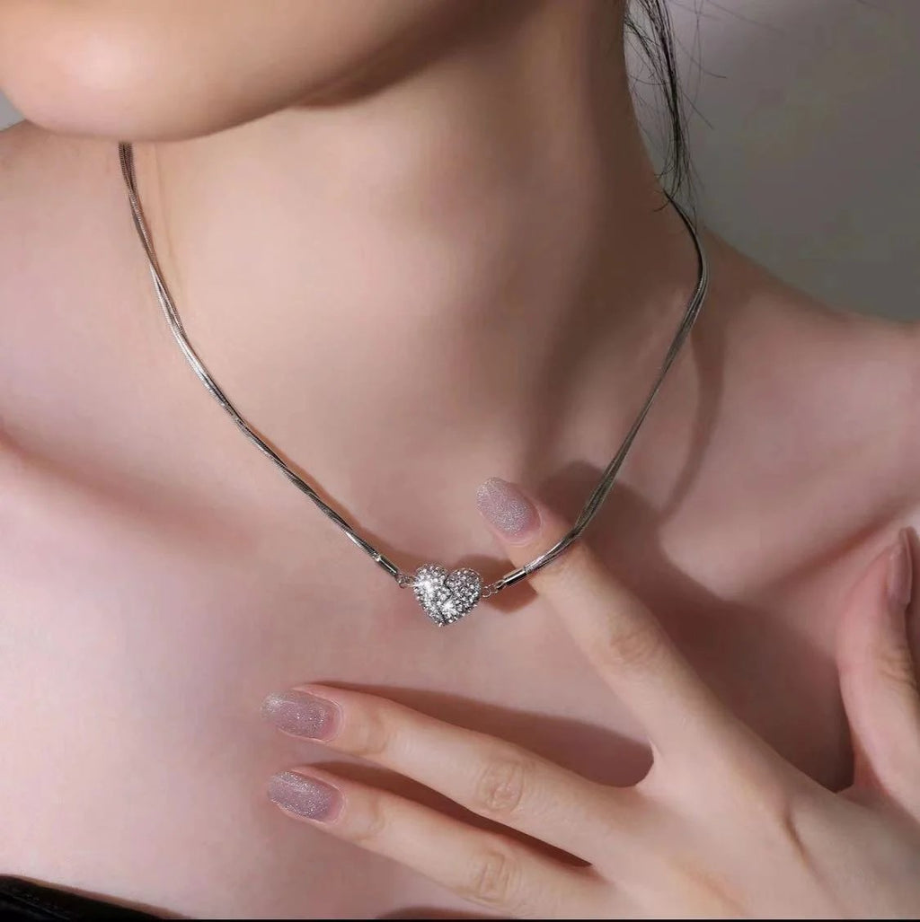 Nouveau collier color-block « Magnetic Love »