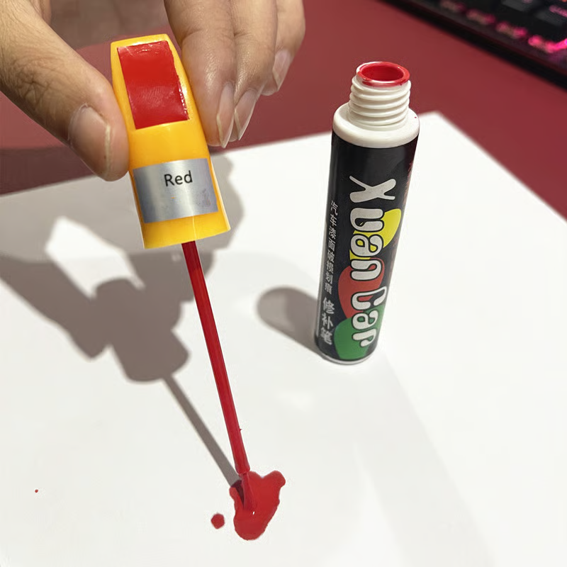 Stylo de retouche pour voiture, moto ou bateau