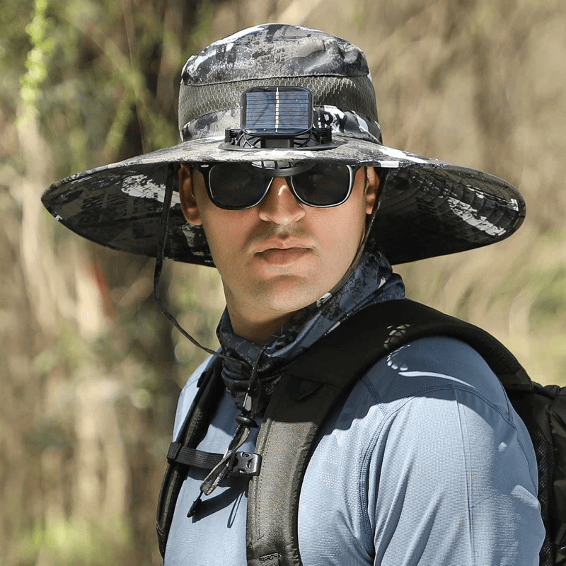 Chapeau de soleil à large bord avec ventilateur solaire