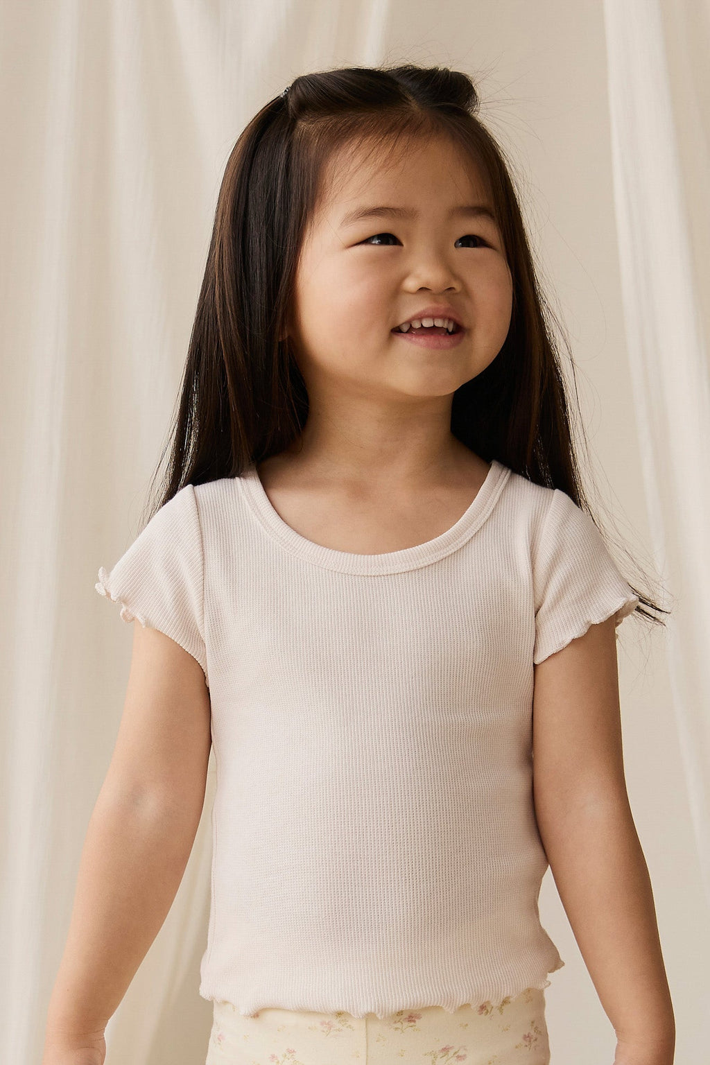 Haut en coton modal finement côtelé uni rose poudré délicat avec ourlet et manches festonnés pour filles Style doux au quotidien