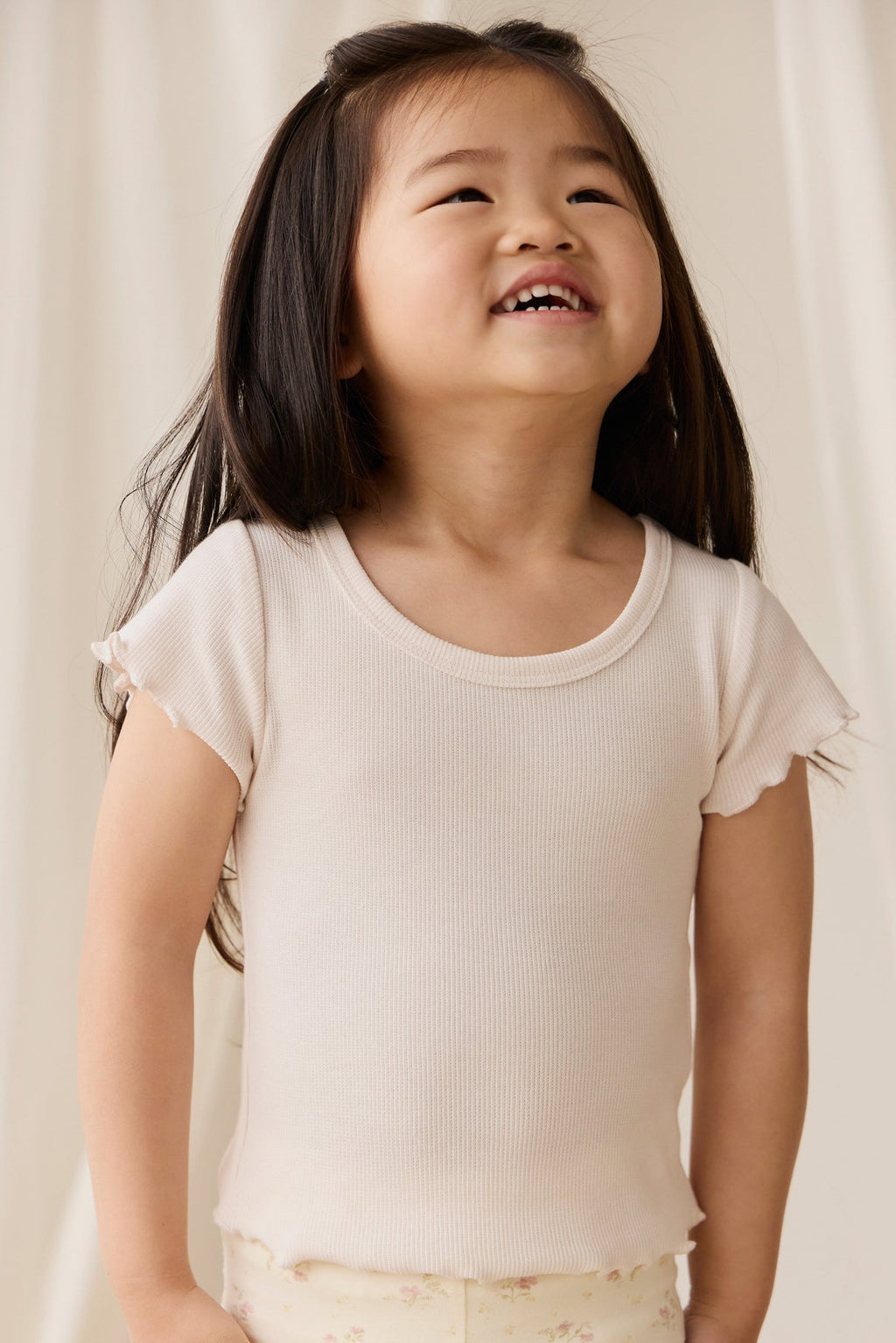 Haut en coton modal finement côtelé uni rose poudré délicat avec ourlet et manches festonnés pour filles Style doux au quotidien
