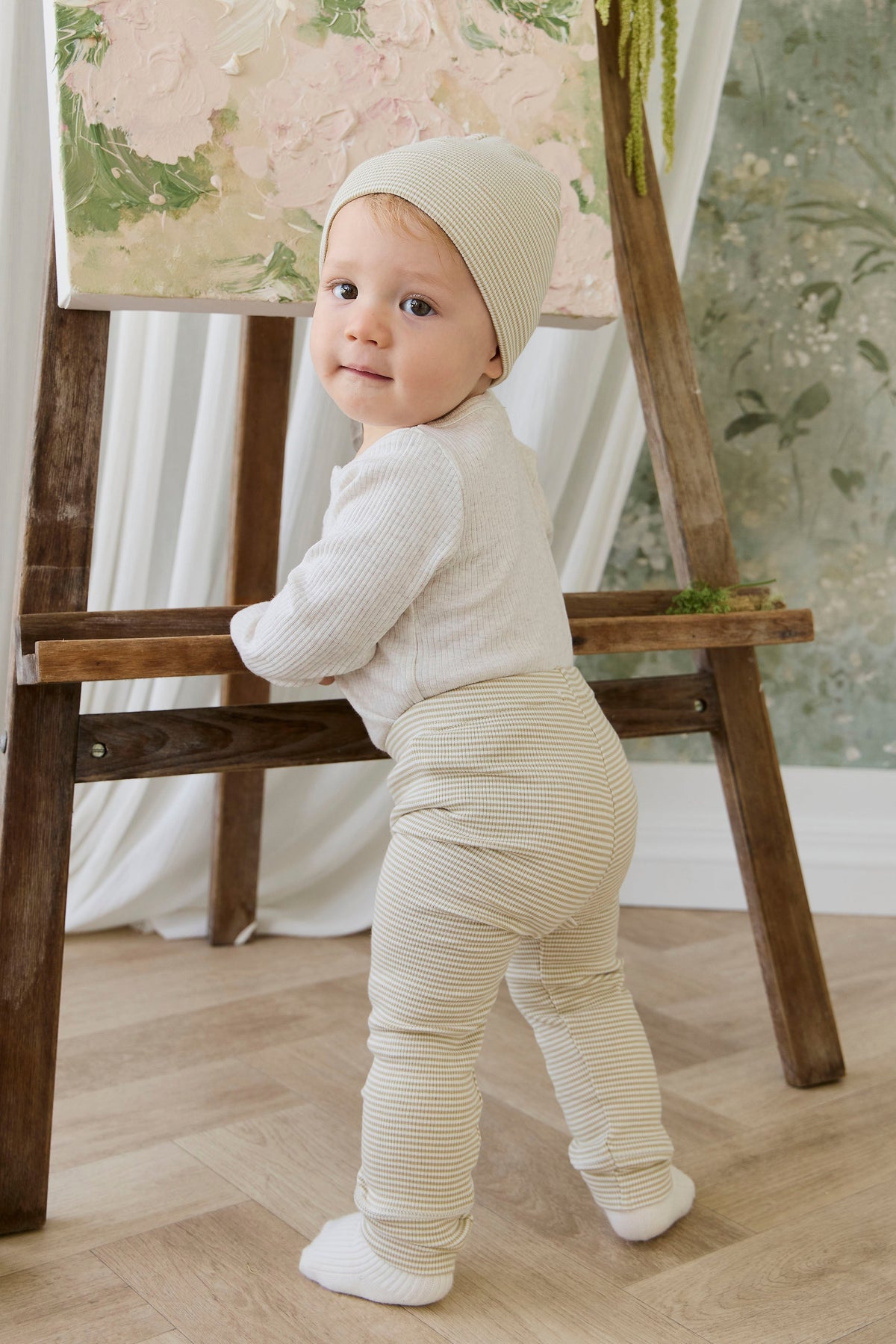 Legging côtelé fin en coton rayé crème marron pour bébé et tout-petit, avec taille douce et extensible confortable pour un usage quotidien