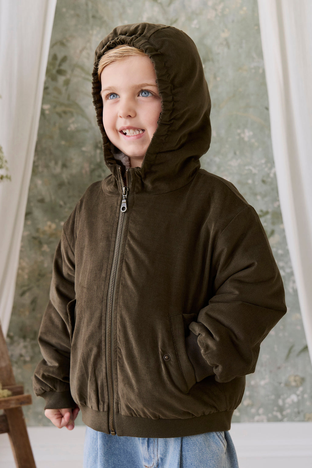 Veste à Capuche Enfant en Coton Uni Kaki Profond Aspect Velours Côtelé avec Doublure Peluche, Poignets Côtelés et Poches à Rabat pour Temps Froid