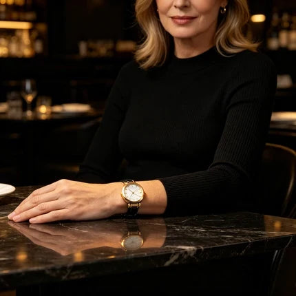 OFFRE À DURÉE LIMITÉE Montre élégante à bracelet fin Cadran épuré, bracelet en cuir, mouvement à quartz