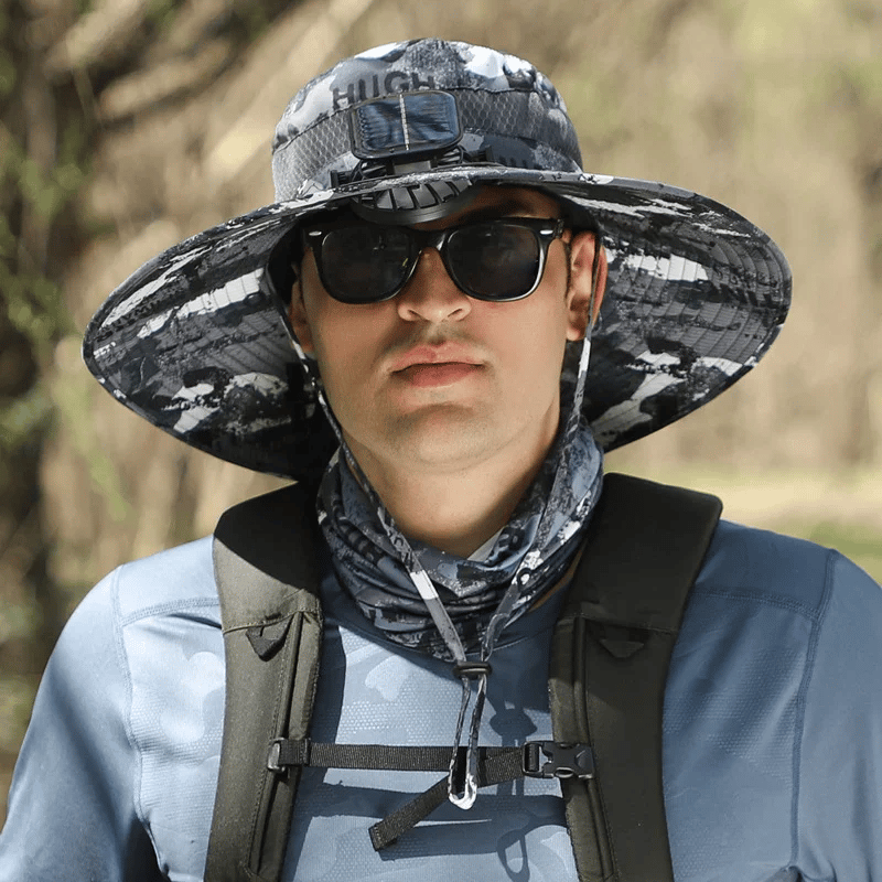 Chapeau de soleil à large bord avec ventilateur solaire