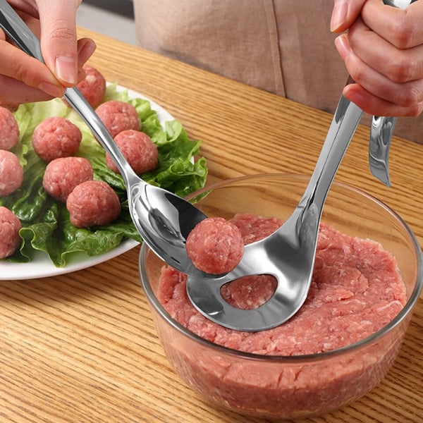Offre spéciale du 16/09 : 1 acheté, 1 offert. Cuillère à boulettes en inox. Démoulage facile, polyvalente pour viande, poisson.