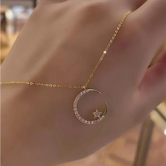 Nuit rayonnante : Collier lune et étoile