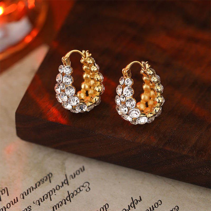 Boucles d'oreilles élégantes strass