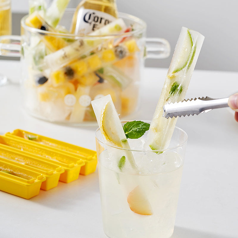 Amusing DIY ice cube set in the shape of fries made of food-grade material