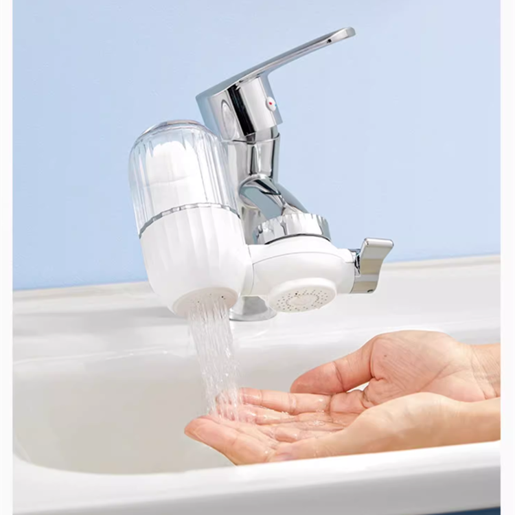 Joli cadeau* Purificateur d'eau pour robinet, 5 couches de filtration par rayonnement
