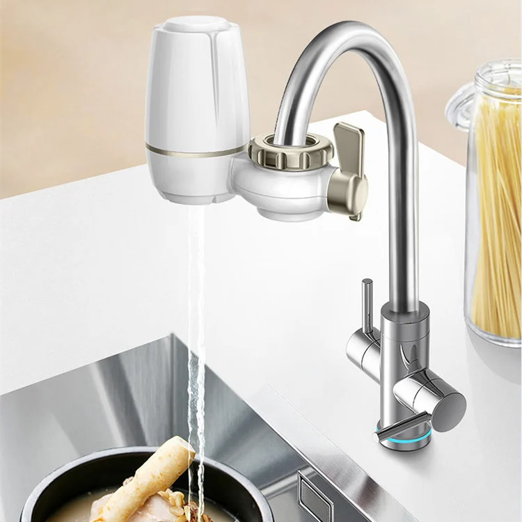 Joli cadeau* Purificateur d'eau pour robinet, 5 couches de filtration par rayonnement