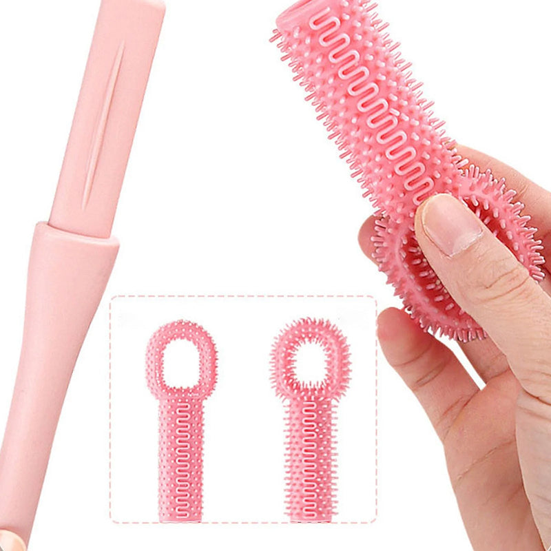 Brosse à long manche pour nettoyer les orteils et les pieds
