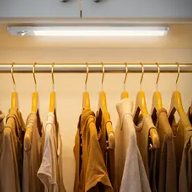 Lampe LED d'armoire intelligente avec détecteur de mouvement