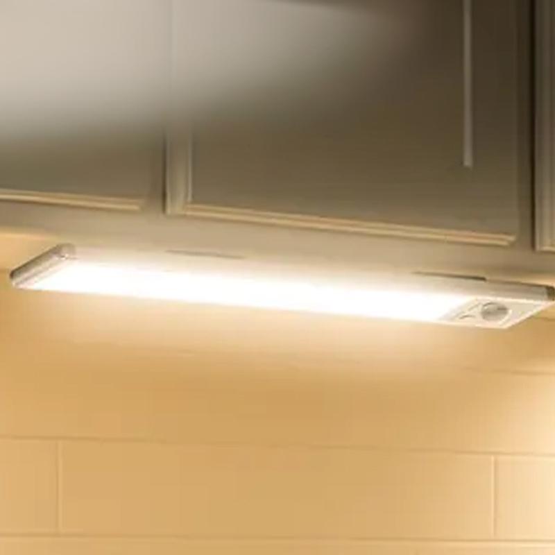Lampe LED d'armoire intelligente avec détecteur de mouvement