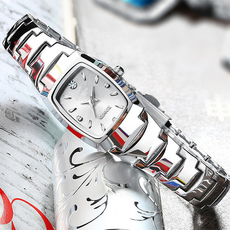 Elegant and waterproof watch for women