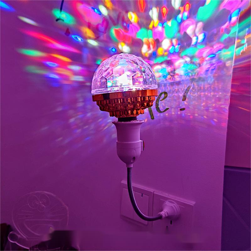 Jusqu'au Nouvel An : Boule disco lumineuse rotative colorée à 49 % de réduction
