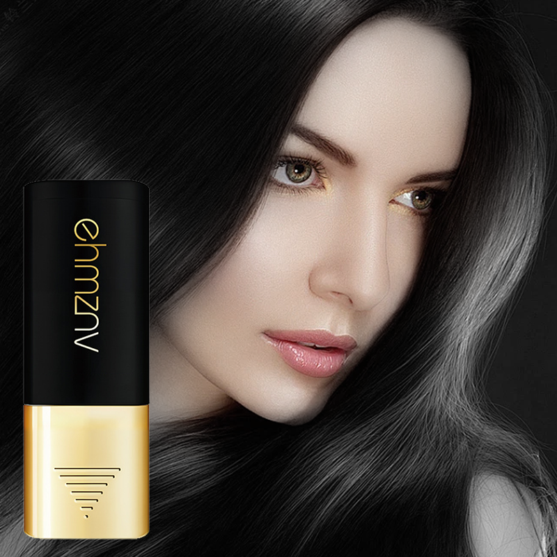 Offre spéciale Noël : 50 % de réduction sur notre peigne direct pour masquer les cheveux gris