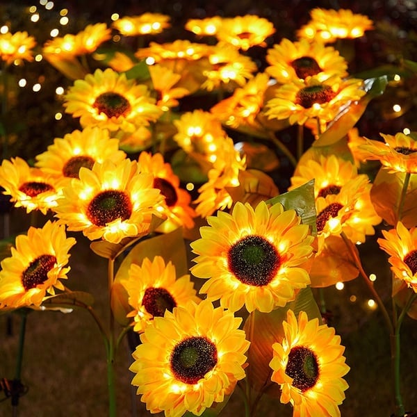 DE RÉDUCTION Lampes solaires tournesol étanches Pétales réalistes, indice de protection IP65 et allumage automatique 8-12 h