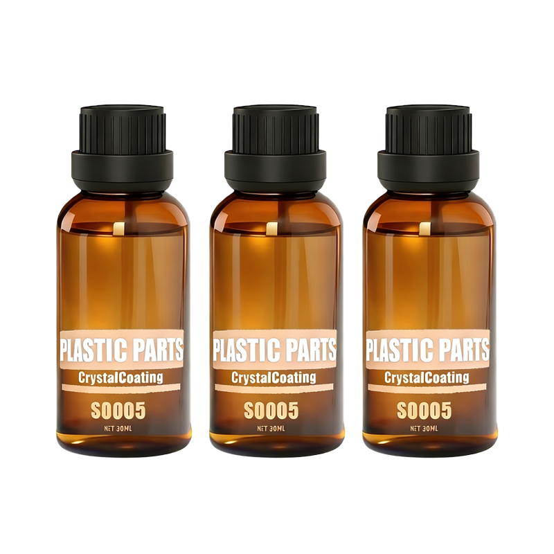 Produit de restauration pour revêtements en cristal des pièces en plastique de voiture