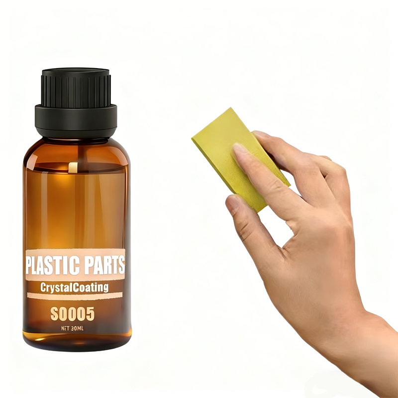 Produit de restauration pour revêtements en cristal des pièces en plastique de voiture