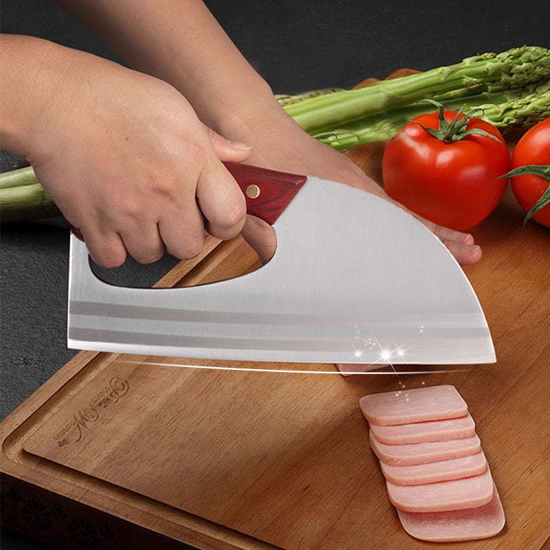 Couteau de cuisine ergonomique Conçu pour une prise en main vers l'avant, il permet de couper facilement les légumes et la viande. Un cadeau bien pensé pour les cuisiniers amateurs.
