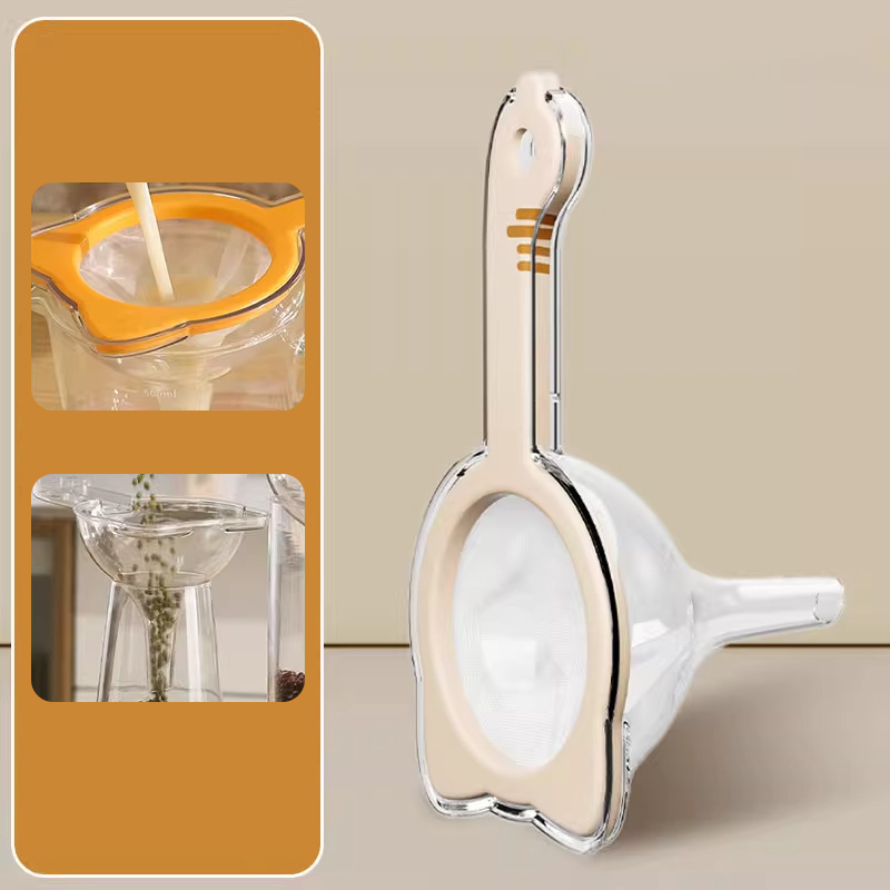 PASSOIRE ULTRA-FINE 120 MAILLES Filtrage précis et durable, matériau alimentaire, poignée ergonomique et maille amovible. Idéale pour le thé, les infusions, les sauces et la pâtisserie.
