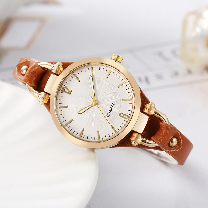 OFFRE À DURÉE LIMITÉE Montre élégante à bracelet fin Cadran épuré, bracelet en cuir, mouvement à quartz